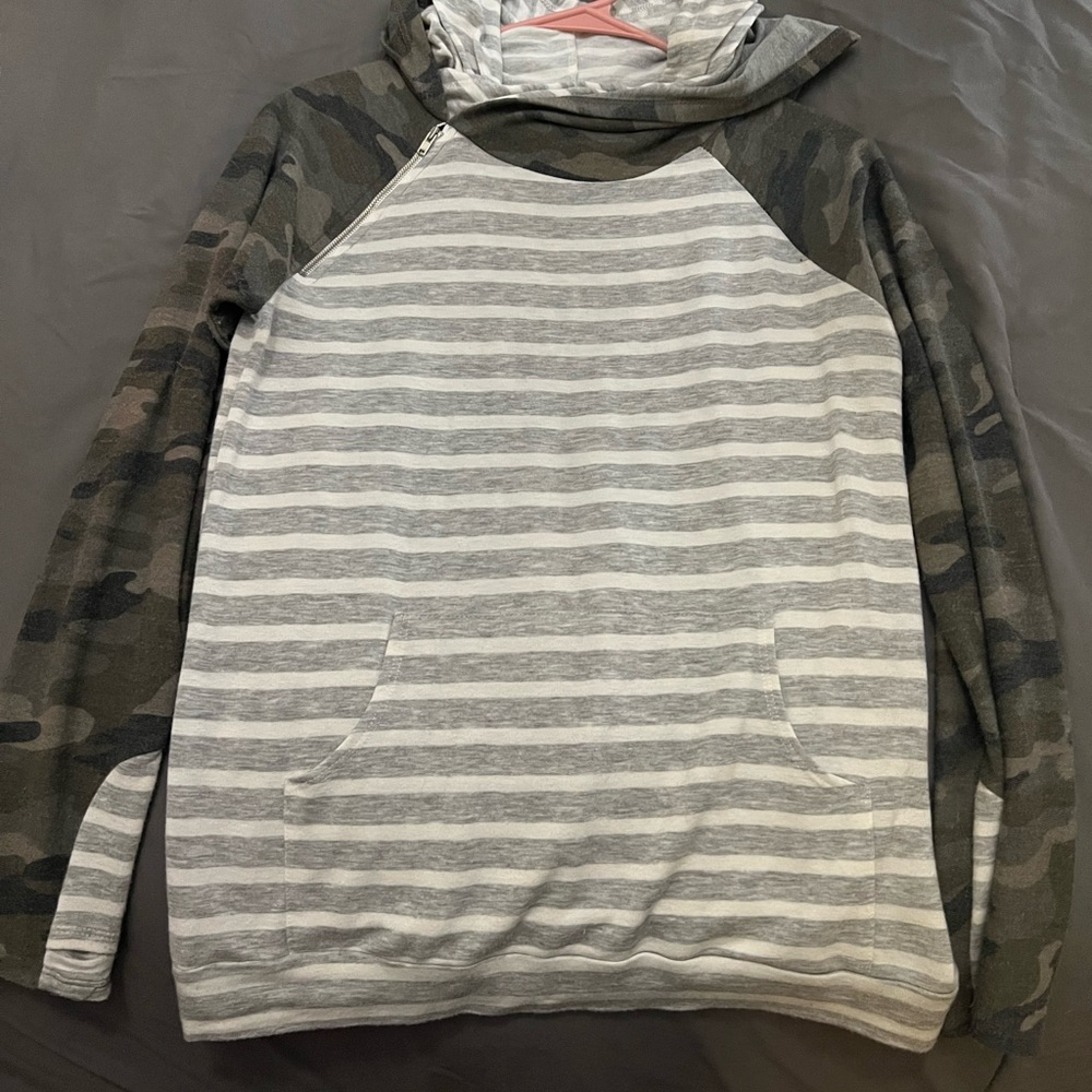 Camo/striped long sleeve shirt with hood